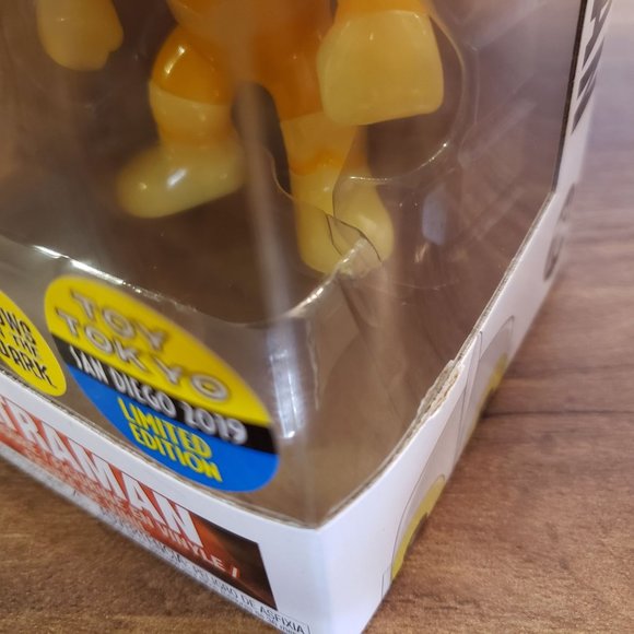 Funko Pop 764 Ultraman Glow In The Dark Toy Tokyo 2019 SDCC Read Description - Picture 9 of 9